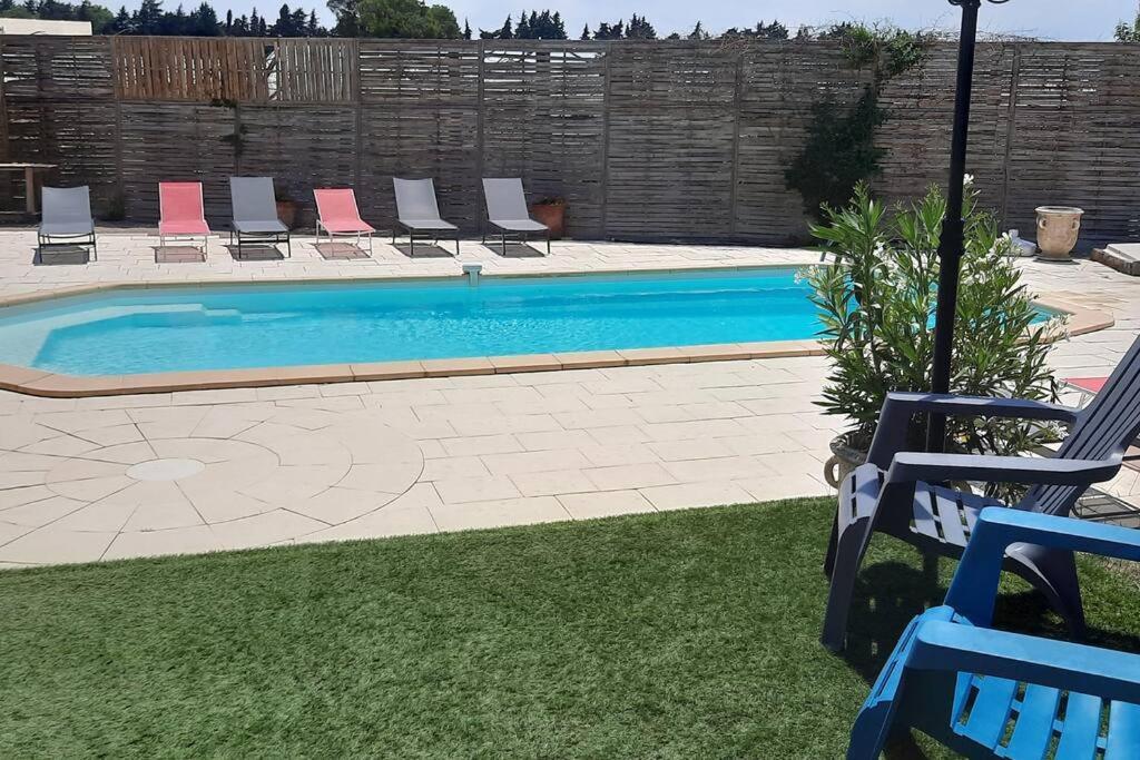 Villa L'Estel En Campagne Avec Piscine Privee Proche Arles Et Avignon Tarascon Bagian luar foto